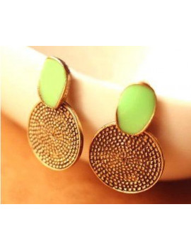 Antique Design Earrings with Green Color
