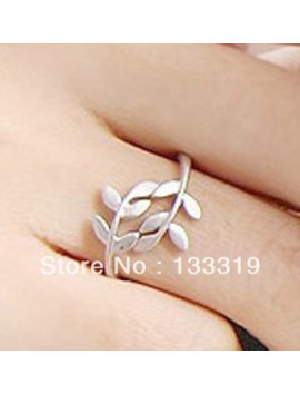 Silver Color Leaf Design Ring