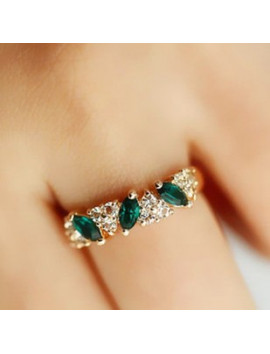 Beautiful Silver Color Ring With Green and White Stone